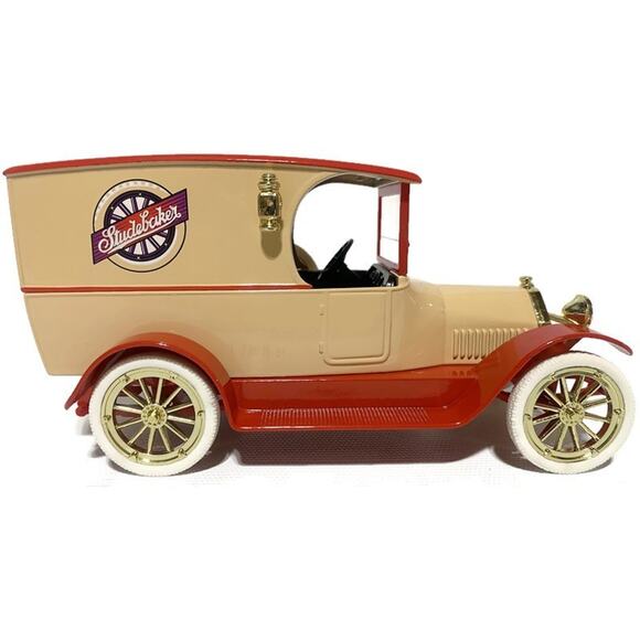 1916 Studebaker Bank Diecast Model Car Liberty Classics in Glass Case 1:25 - Picture 7 of 9